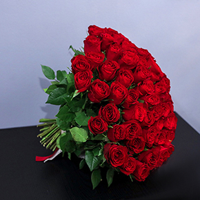 Букет 101 роза красная (40 см) в Мытищах