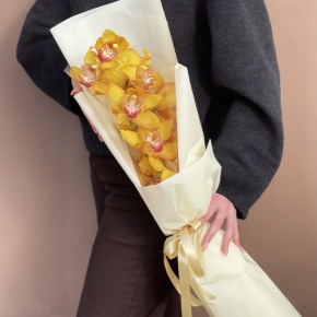 Букет из желтой орхидеи в Мытищах