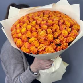 Букет из 101 огненной розы (40 см) в Мытищах