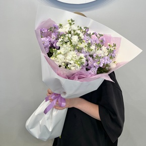 Букет из ароматных маттиол в Мытищах Букет из ароматных маттиол в Мытищах