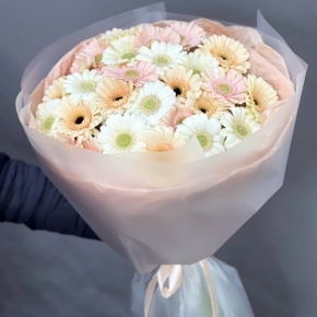 Букет "Гера" из 25 гербер в Мытищах