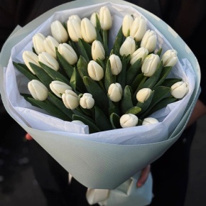 Букет из 31 белого тюльпана в Мытищах