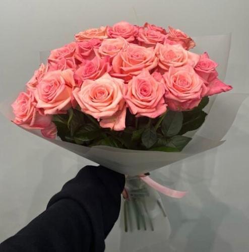 Букет из 21 розовой розы (50 см) в Мытищах