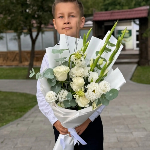 Букет на 1 сентября с гладиолусами, розами, эустомой и орнитогалумом в Мытищах