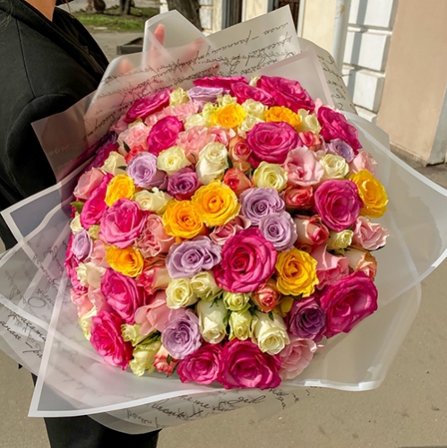 Букет "Bubble gum" из 101 розы микс (50 см) в Мытищах